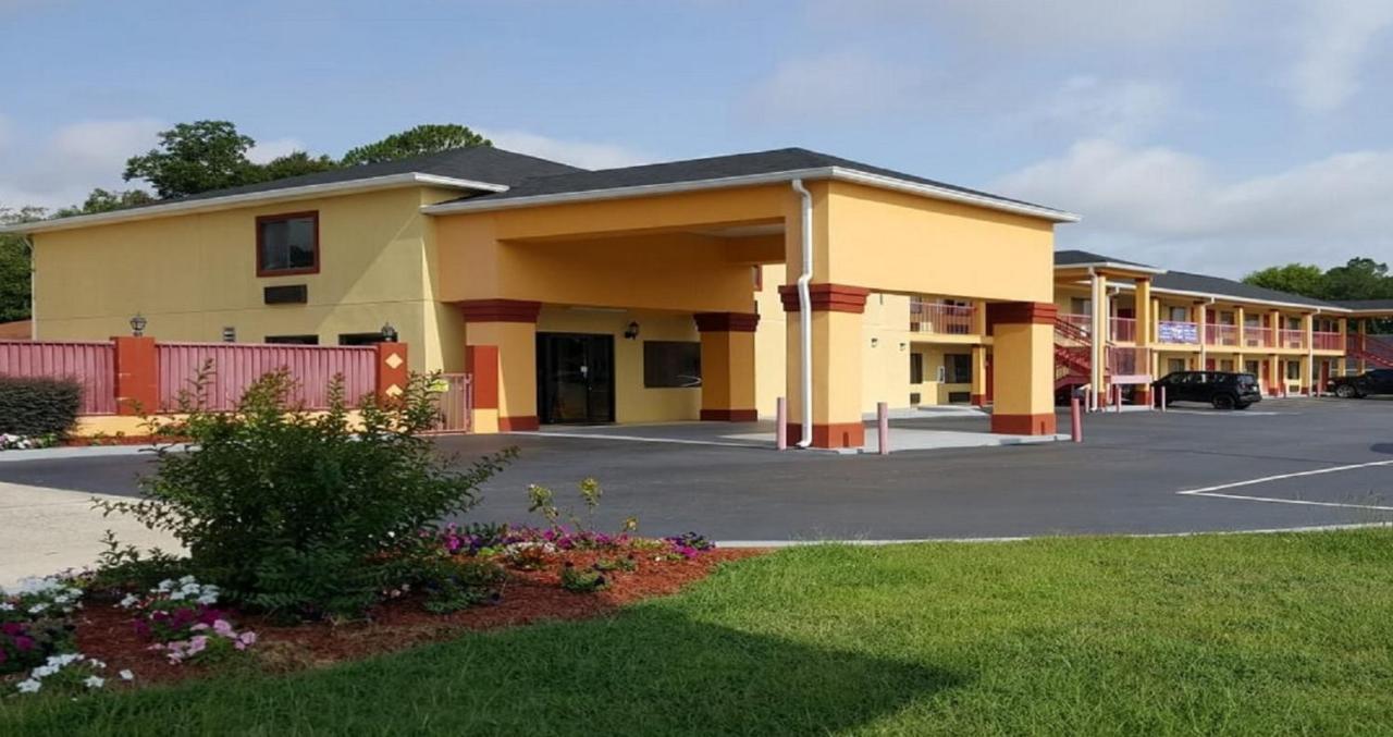 Budget Inn & Suites Hawkinsville Esterno foto