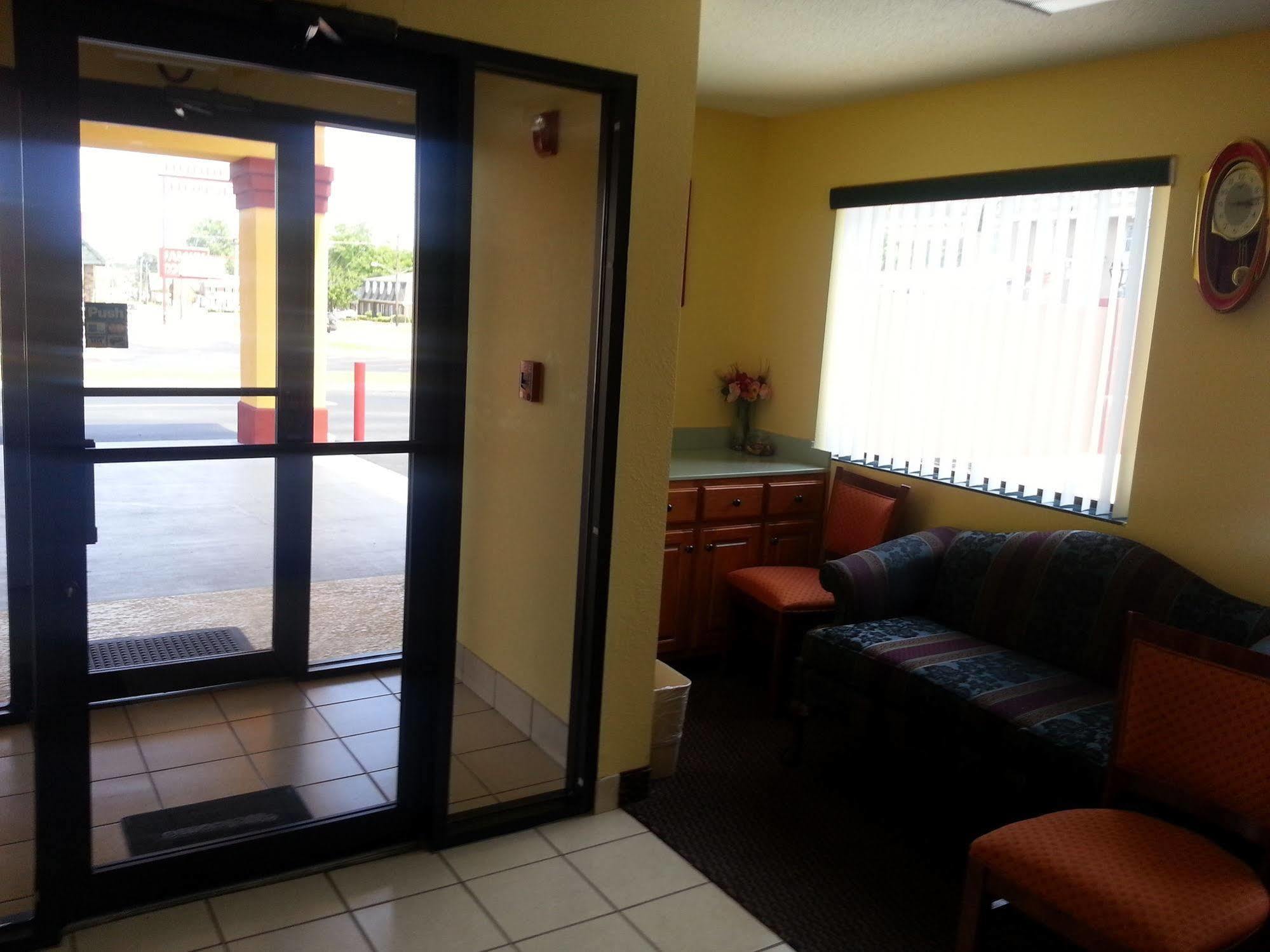 Budget Inn & Suites Hawkinsville Esterno foto